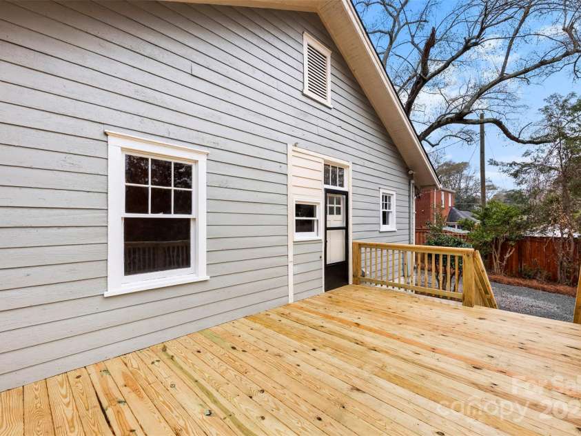 634 Carolina Avenue, Gastonia, NC 28052.  MLS# CAR4328870, YatesRealty ID 5445. 