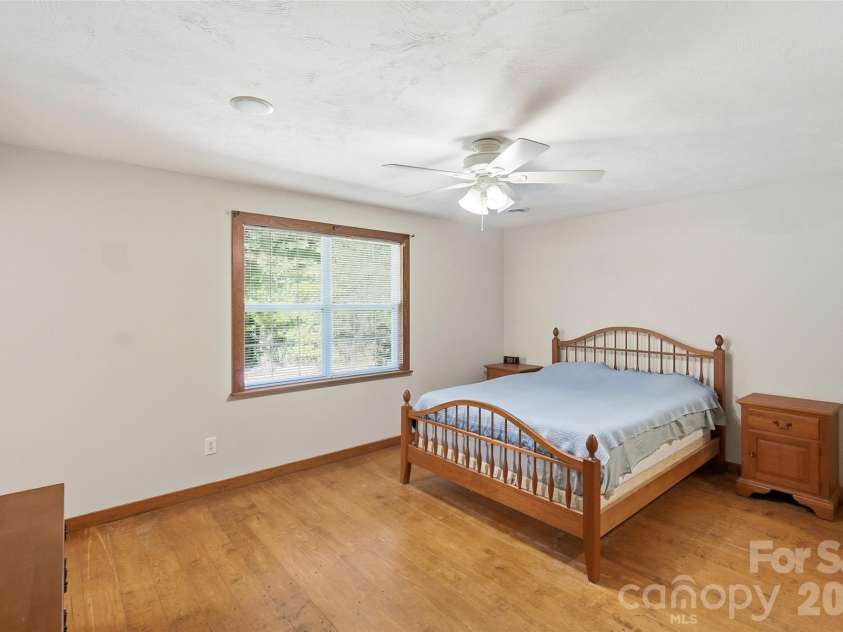 8004 Agape Lane, Waxhaw, NC 28173.  MLS# CAR4430325, YatesRealty ID 54452. 