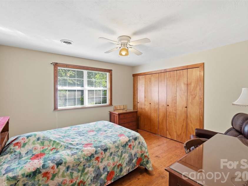 8004 Agape Lane, Waxhaw, NC 28173.  MLS# CAR4430325, YatesRealty ID 54452. 