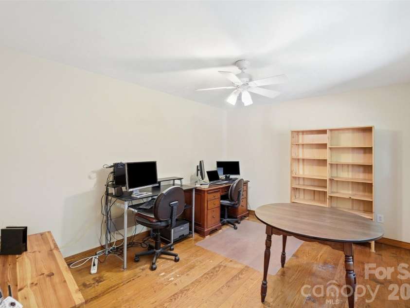 8004 Agape Lane, Waxhaw, NC 28173.  MLS# CAR4430325, YatesRealty ID 54452. 