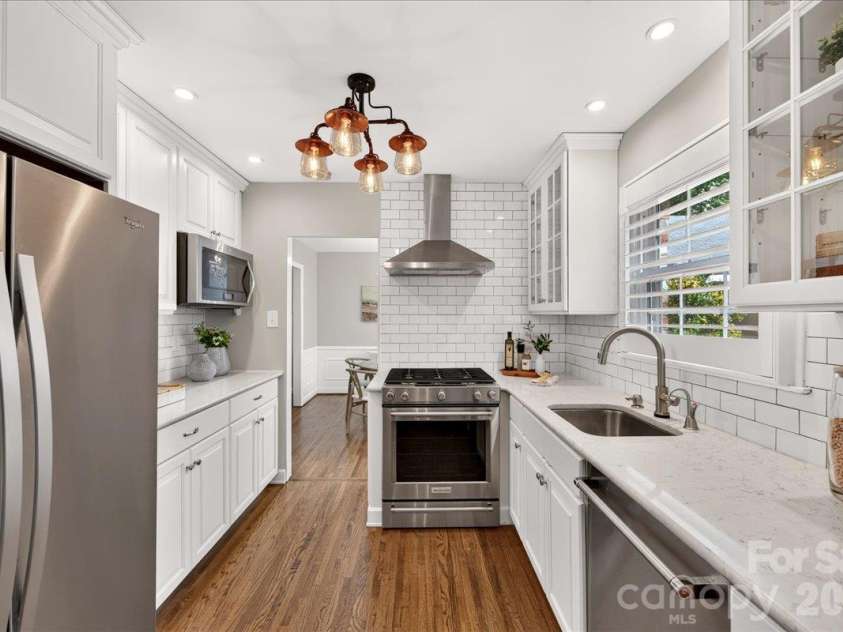 2936 Burnt Mill Road, Charlotte, NC 28210.  MLS# CAR4429775, YatesRealty ID 54453. 