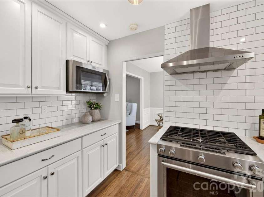 2936 Burnt Mill Road, Charlotte, NC 28210.  MLS# CAR4429775, YatesRealty ID 54453. 
