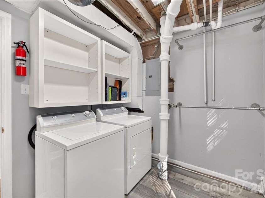 2936 Burnt Mill Road, Charlotte, NC 28210.  MLS# CAR4429775, YatesRealty ID 54453. 