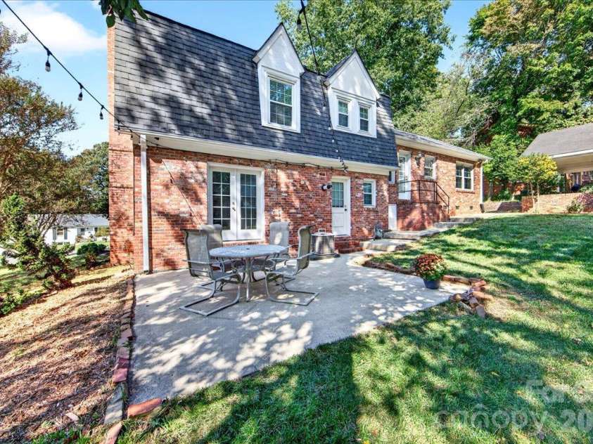 2936 Burnt Mill Road, Charlotte, NC 28210.  MLS# CAR4429775, YatesRealty ID 54453. 