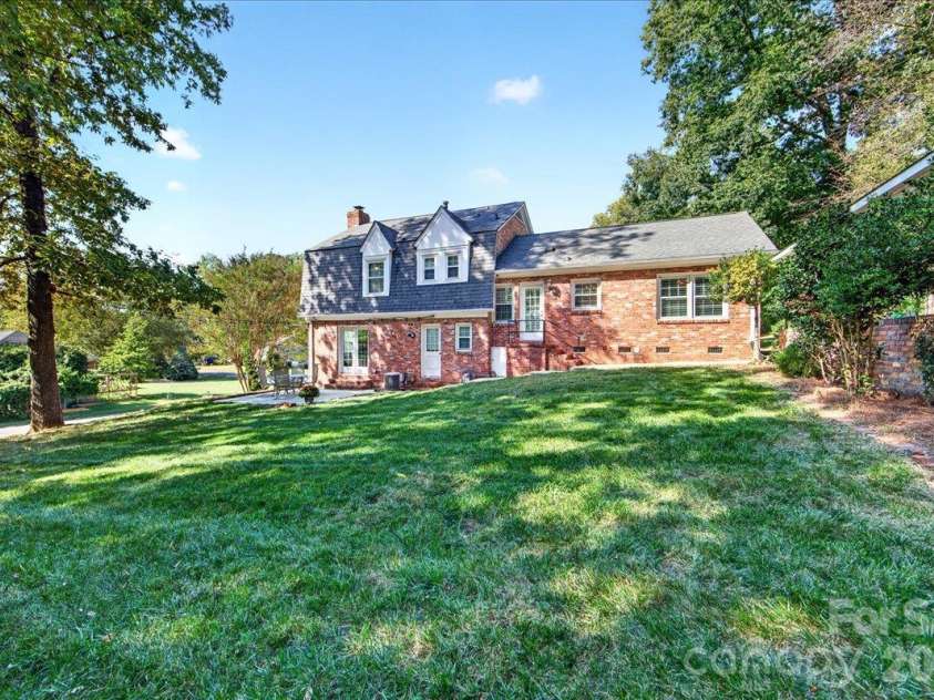 2936 Burnt Mill Road, Charlotte, NC 28210.  MLS# CAR4429775, YatesRealty ID 54453. 