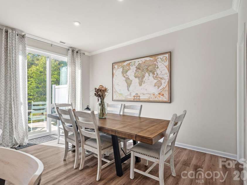 18048 Pear Hawthorne Drive, Huntersville, NC 28078.  MLS# CAR4429932, YatesRealty ID 54454. 