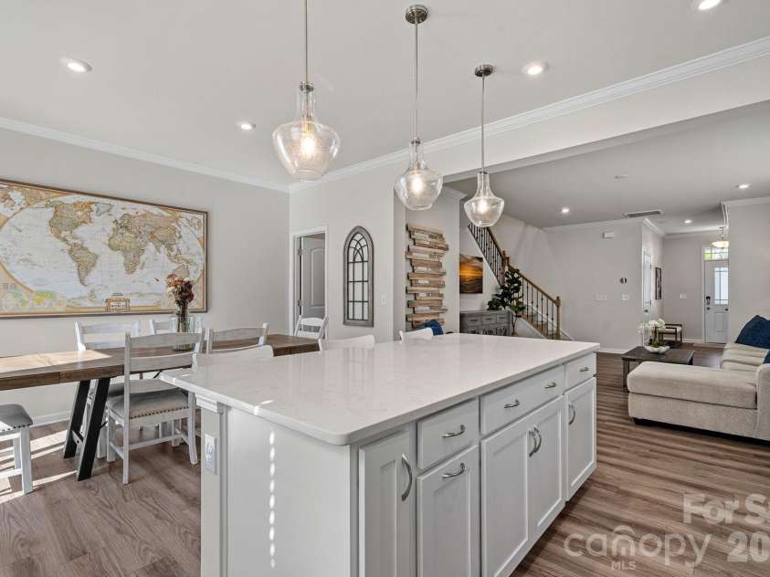 18048 Pear Hawthorne Drive, Huntersville, NC 28078.  MLS# CAR4429932, YatesRealty ID 54454. 
