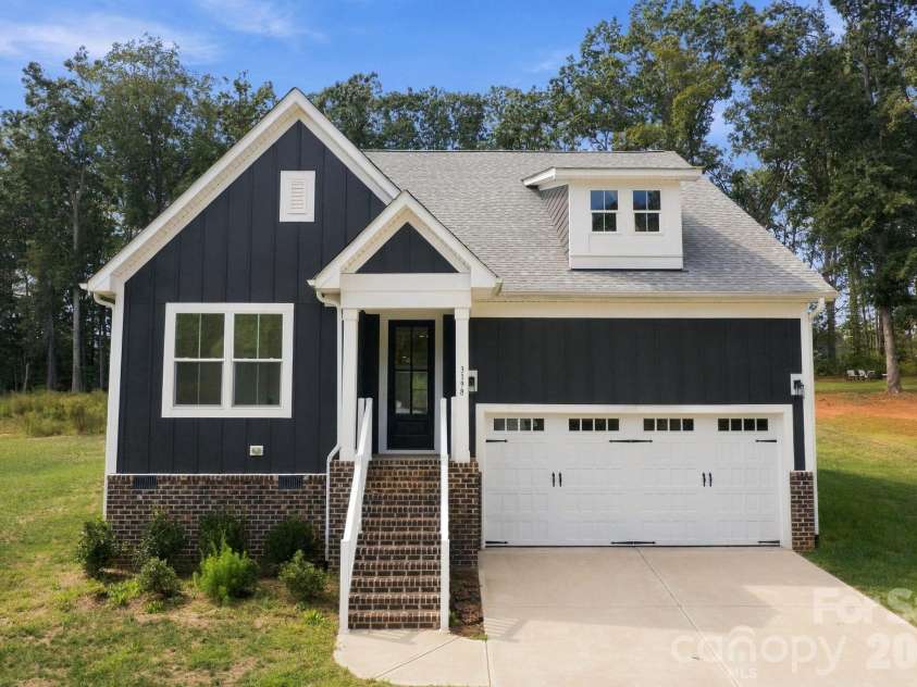 3198 Timber Run Lane, Maiden, NC 28650.  MLS# CAR4430651, YatesRealty ID 54455. 