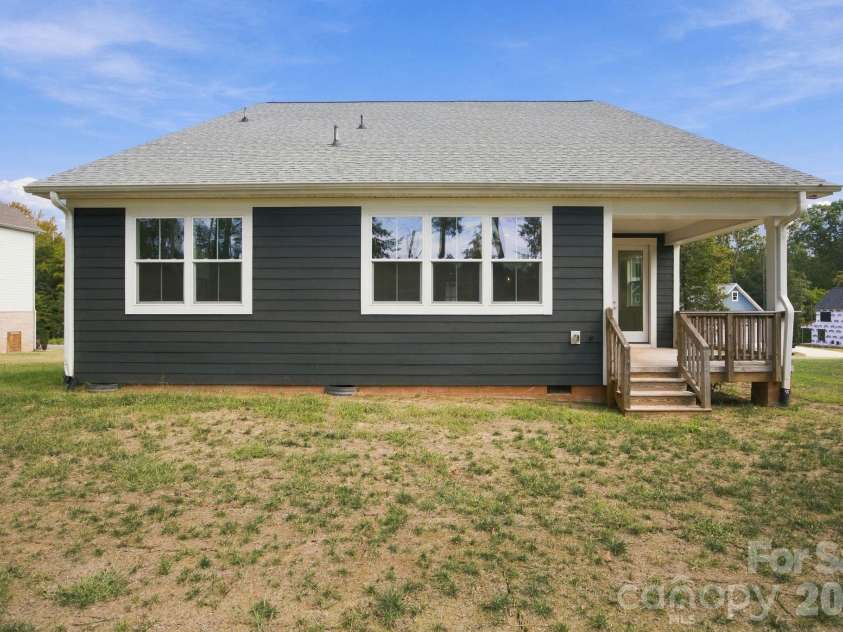 3198 Timber Run Lane, Maiden, NC 28650.  MLS# CAR4430651, YatesRealty ID 54455. 
