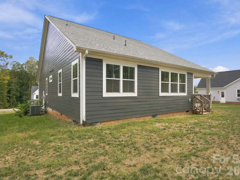 3198 Timber Run Lane, Maiden, NC 28650.  MLS# CAR4430651, YatesRealty ID 54455. 