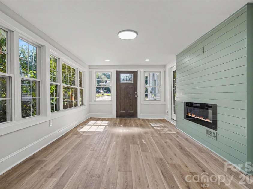 110 Hillside Avenue, Concord, NC 28025.  MLS# CAR4430448, YatesRealty ID 54456. 