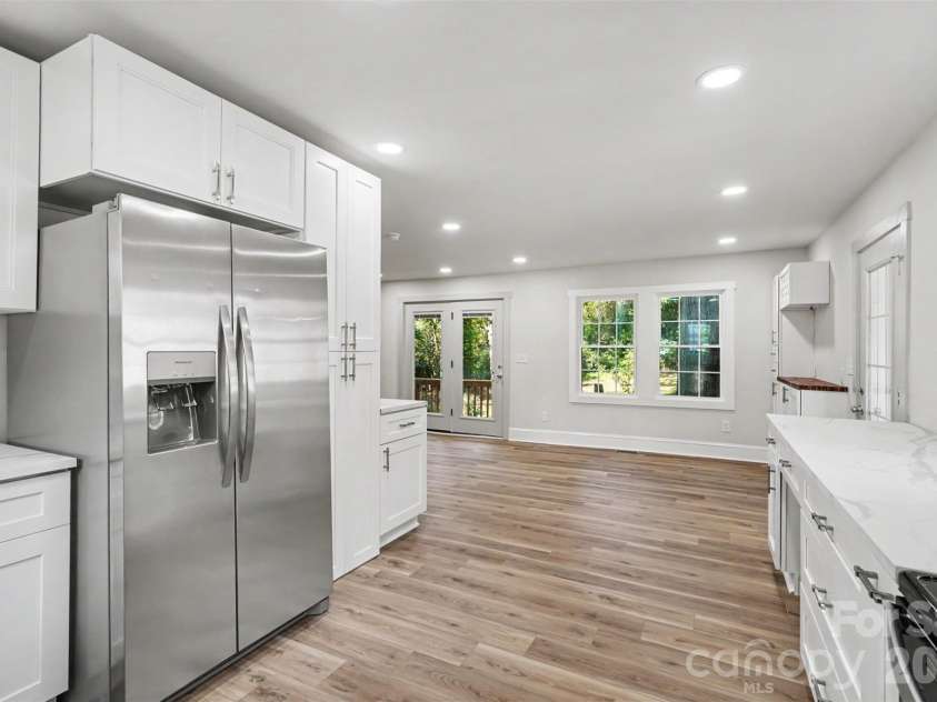 110 Hillside Avenue, Concord, NC 28025.  MLS# CAR4430448, YatesRealty ID 54456. 