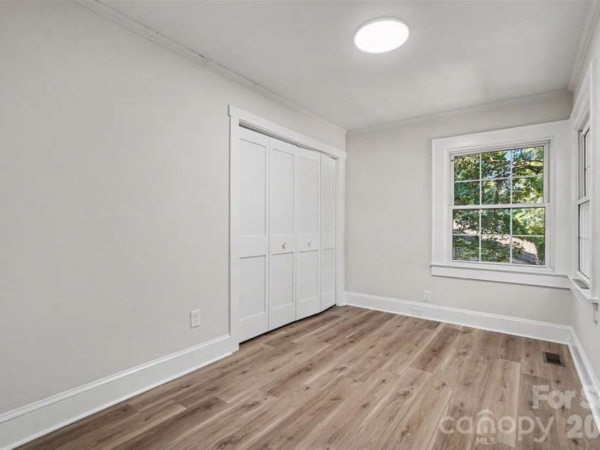 110 Hillside Avenue, Concord, NC 28025.  MLS# CAR4430448, YatesRealty ID 54456. 