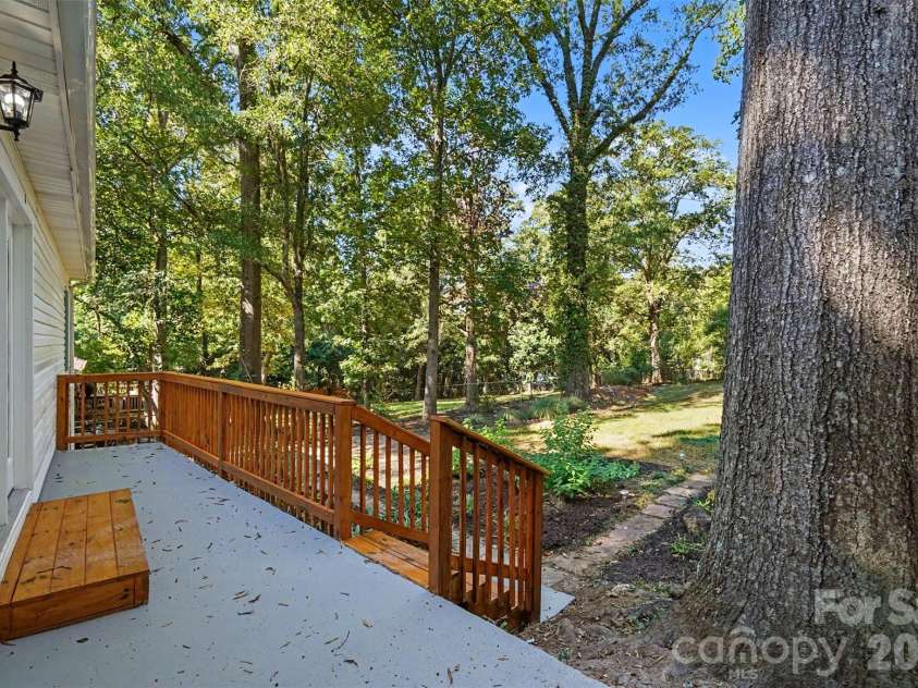 110 Hillside Avenue, Concord, NC 28025.  MLS# CAR4430448, YatesRealty ID 54456. 
