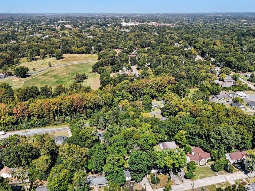 110 Hillside Avenue, Concord, NC 28025.  MLS# CAR4430448, YatesRealty ID 54456. 