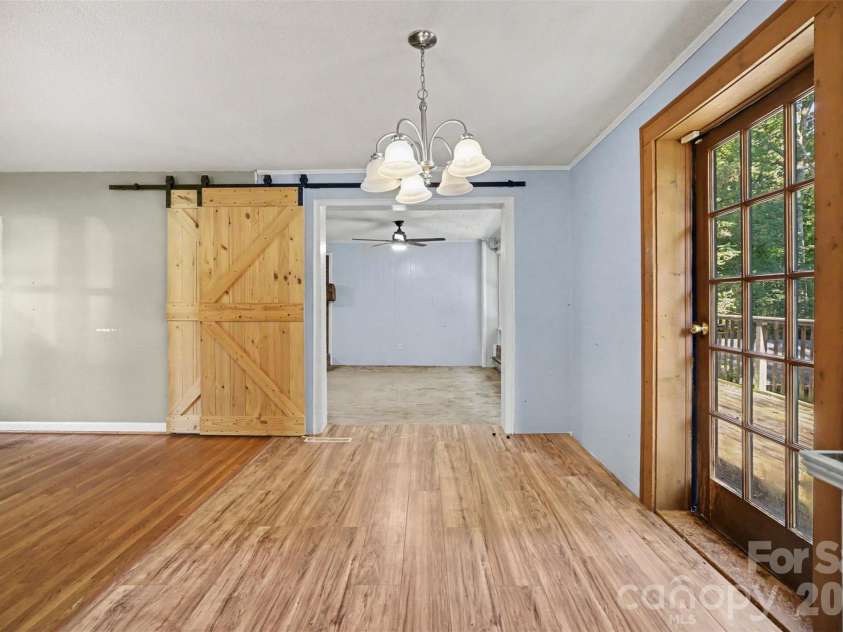 623 Westside Drive, Newton, NC 28658.  MLS# CAR4427242, YatesRealty ID 54457. 