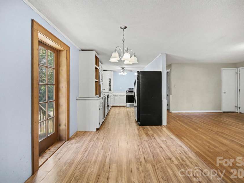 623 Westside Drive, Newton, NC 28658.  MLS# CAR4427242, YatesRealty ID 54457. 