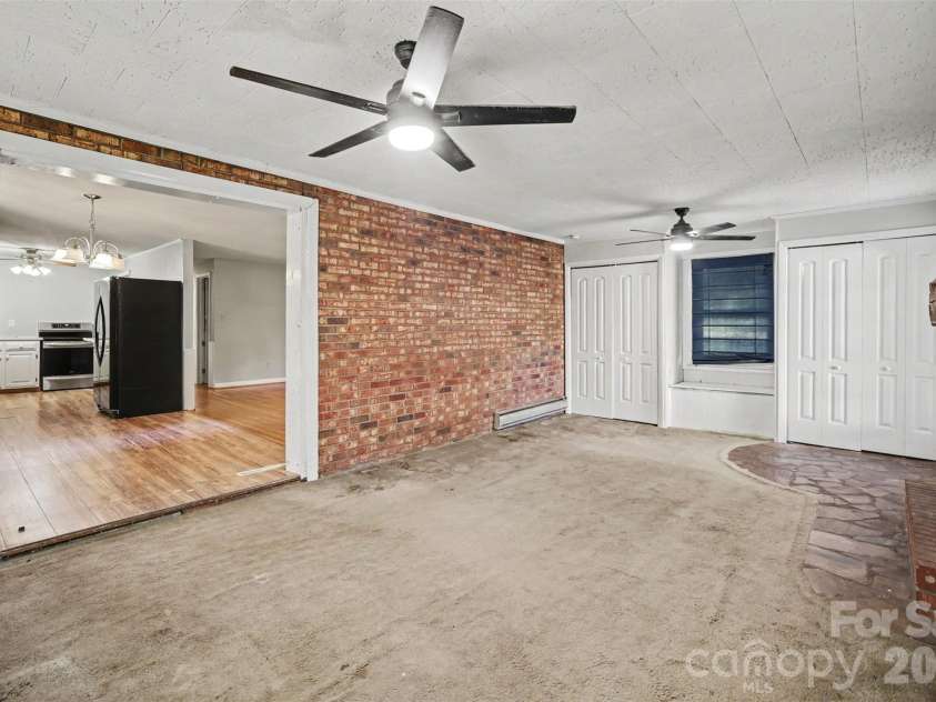 623 Westside Drive, Newton, NC 28658.  MLS# CAR4427242, YatesRealty ID 54457. 