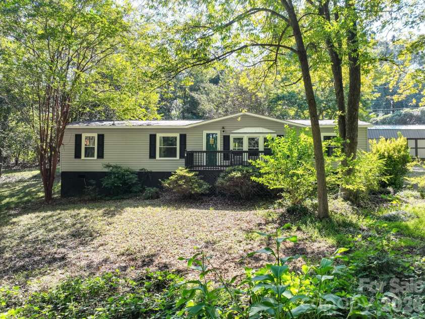 1291 Hines Road, Clover, SC 29710.  MLS# CAR4425612, YatesRealty ID 54459. 