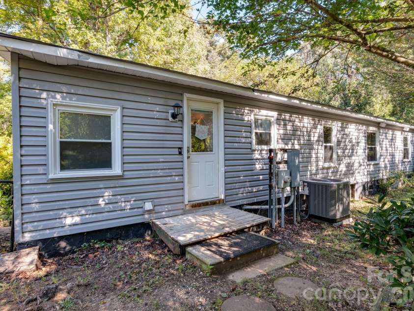 1291 Hines Road, Clover, SC 29710.  MLS# CAR4425612, YatesRealty ID 54459. 