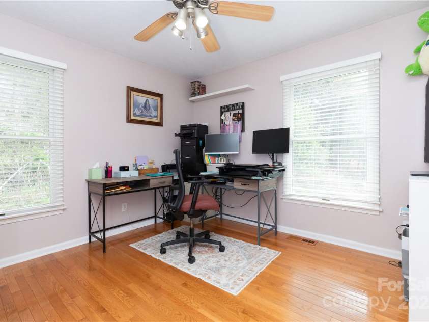 110 Red Fox Den Road, Mars Hill, NC 28754.  MLS# CAR4243153, YatesRealty ID 5446. 