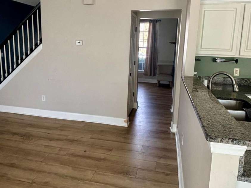 2018 Southwind Drive, Charlotte, NC 28216.  MLS# CAR4300833, YatesRealty ID 5446. 