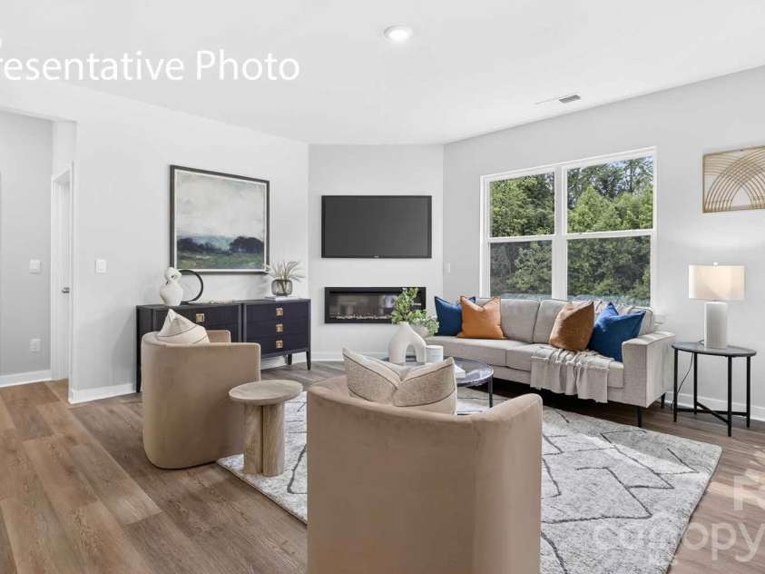 11531 Cardinal Creek Avenue, Charlotte, NC 28215.  MLS# CAR4374949, YatesRealty ID 54461. 