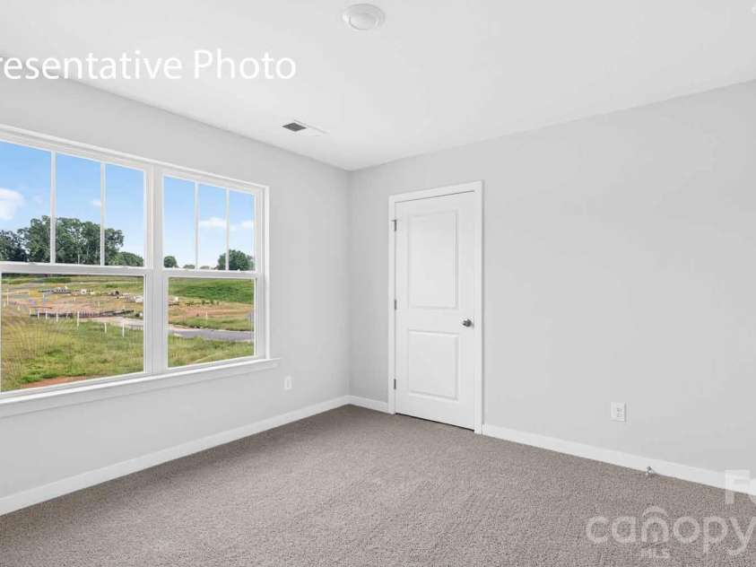 11531 Cardinal Creek Avenue, Charlotte, NC 28215.  MLS# CAR4374949, YatesRealty ID 54461. 