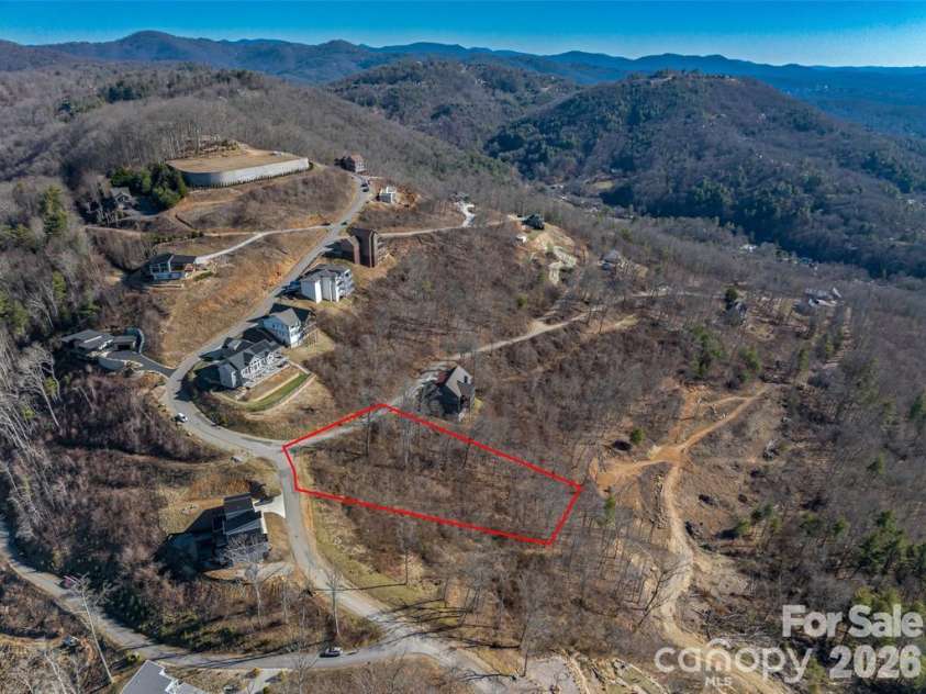 5 Soaring Hawk View, Asheville, NC 28804.  MLS# CAR4428342, YatesRealty ID 54462. 