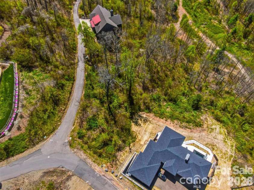 5 Soaring Hawk View, Asheville, NC 28804.  MLS# CAR4428342, YatesRealty ID 54462. 