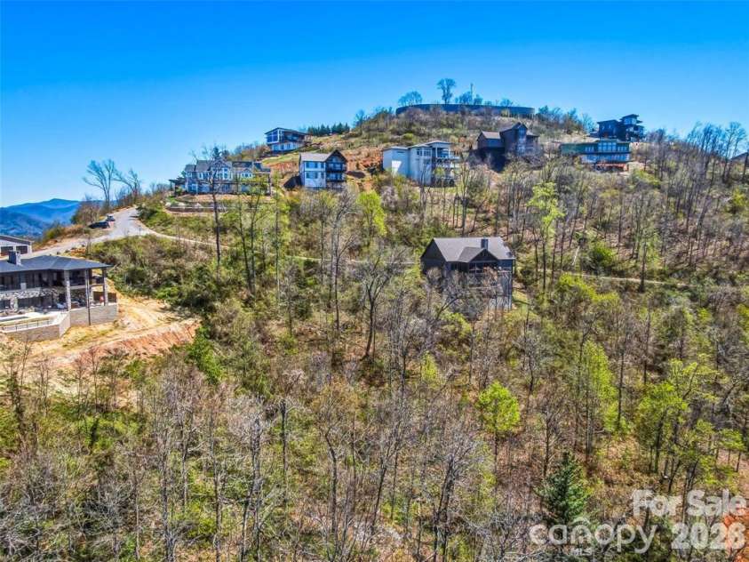 5 Soaring Hawk View, Asheville, NC 28804.  MLS# CAR4428342, YatesRealty ID 54462. 