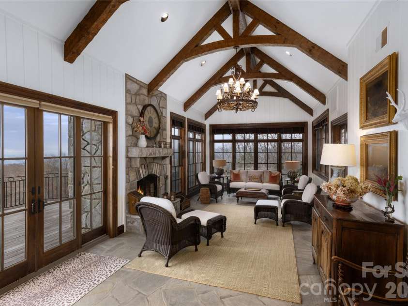 733 Dogwood Lane, Blowing Rock, NC 28605.  MLS# CAR4429155, YatesRealty ID 54463. 