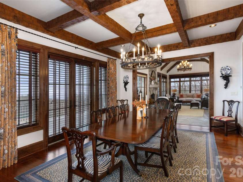733 Dogwood Lane, Blowing Rock, NC 28605.  MLS# CAR4429155, YatesRealty ID 54463. 