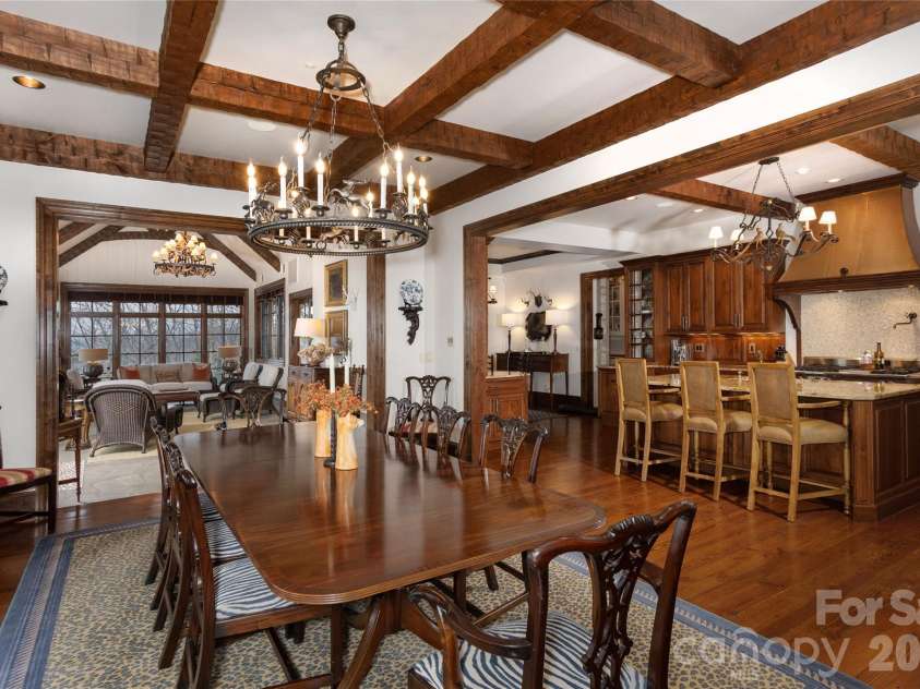 733 Dogwood Lane, Blowing Rock, NC 28605.  MLS# CAR4429155, YatesRealty ID 54463. 