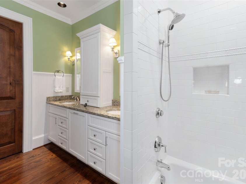 733 Dogwood Lane, Blowing Rock, NC 28605.  MLS# CAR4429155, YatesRealty ID 54463. 
