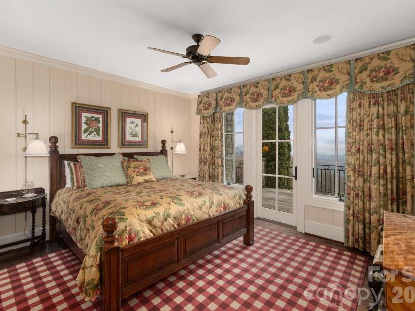 733 Dogwood Lane, Blowing Rock, NC 28605.  MLS# CAR4429155, YatesRealty ID 54463. 