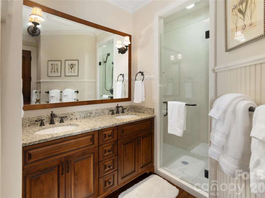 733 Dogwood Lane, Blowing Rock, NC 28605.  MLS# CAR4429155, YatesRealty ID 54463. 