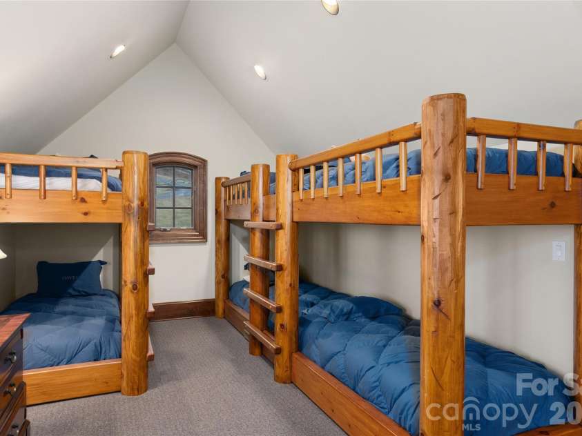 733 Dogwood Lane, Blowing Rock, NC 28605.  MLS# CAR4429155, YatesRealty ID 54463. 