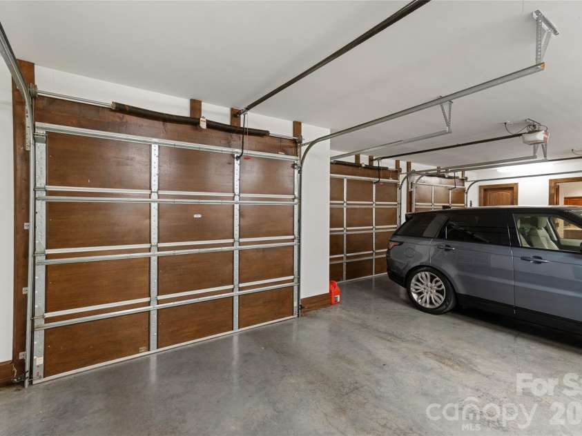 733 Dogwood Lane, Blowing Rock, NC 28605.  MLS# CAR4429155, YatesRealty ID 54463. 