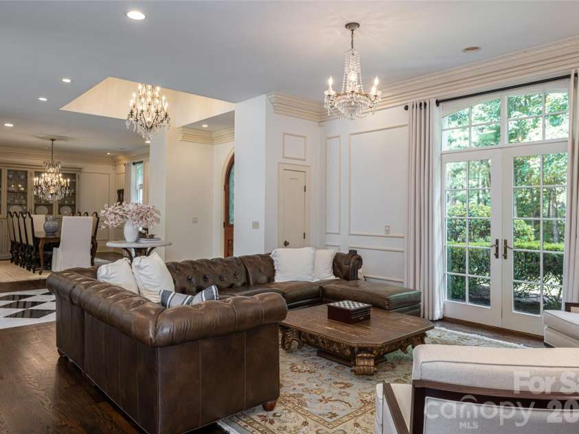 23 Cedar Hill Drive, Asheville, NC 28803.  MLS# CAR4426816, YatesRealty ID 54464. 