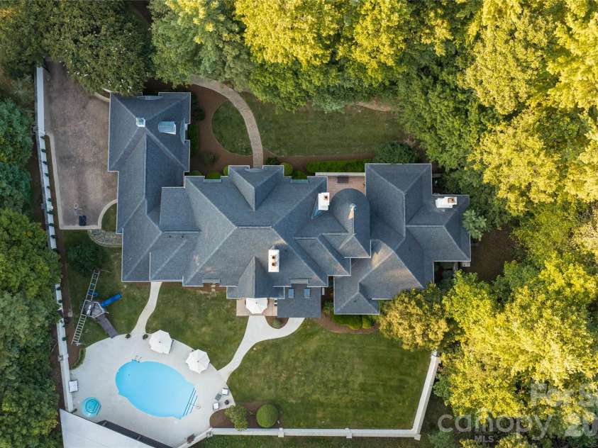 23 Cedar Hill Drive, Asheville, NC 28803.  MLS# CAR4426816, YatesRealty ID 54464. 