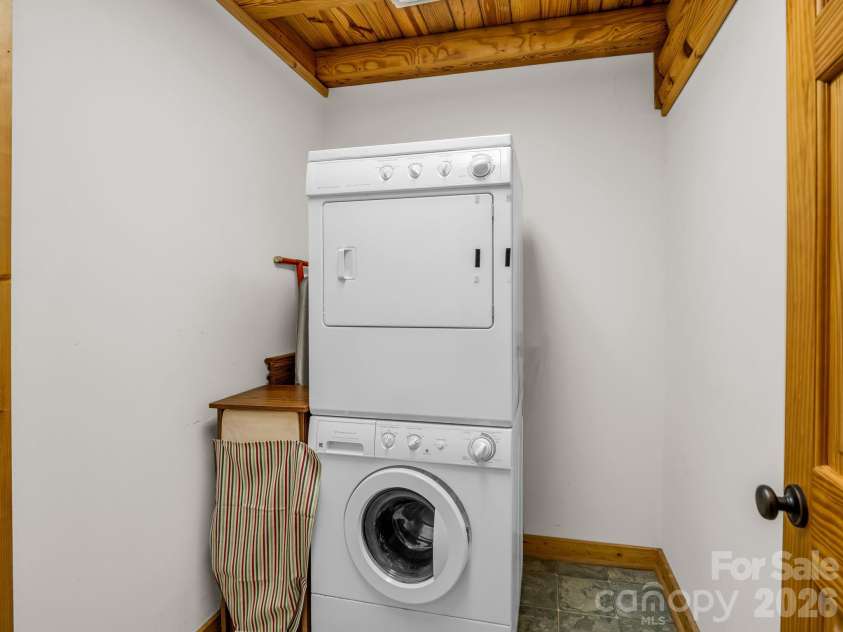 124 Starling Lane, Lake Lure, NC 28746.  MLS# CAR4430565, YatesRealty ID 54465. Laundry room w/closet