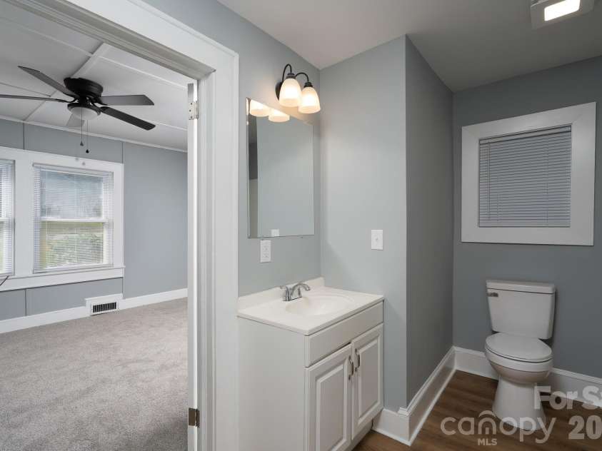 201 Cleveland Avenue, Kings Mountain, NC 28086.  MLS# CAR4427782, YatesRealty ID 54466. 