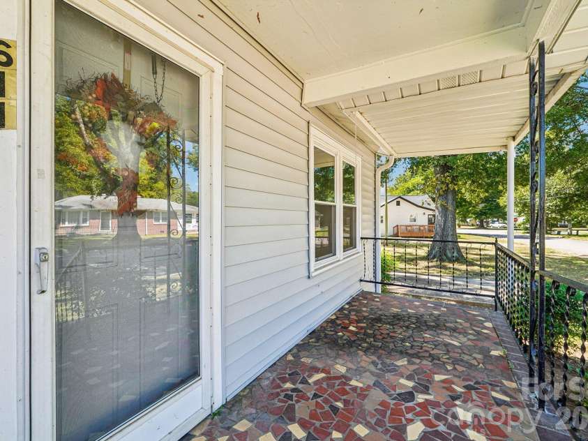 611 Clarinda Street, Rock Hill, SC 29730.  MLS# CAR4413391, YatesRealty ID 54469. 