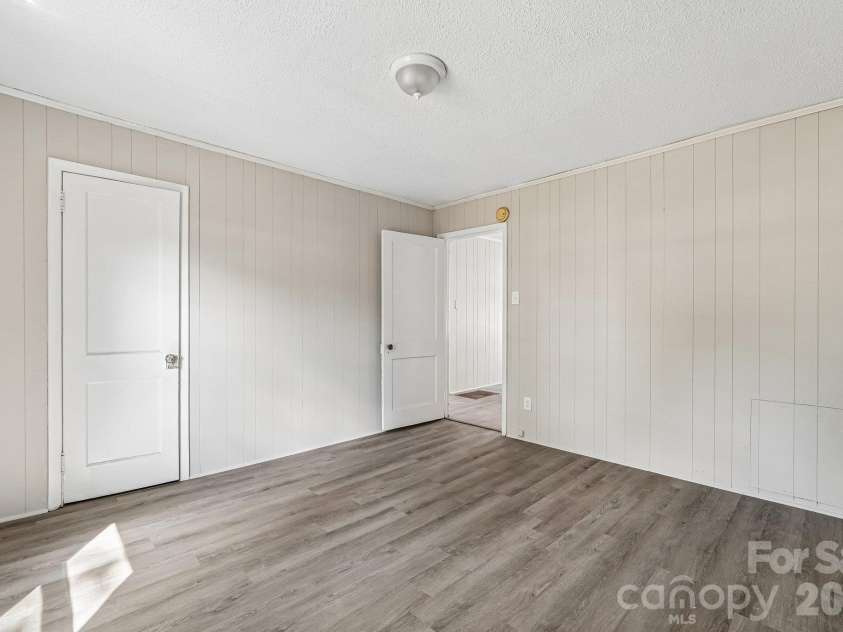 611 Clarinda Street, Rock Hill, SC 29730.  MLS# CAR4413391, YatesRealty ID 54469. 