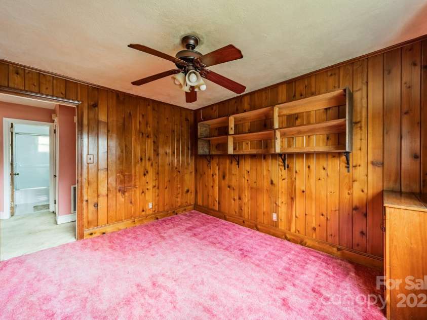 1400 Russell Avenue, Charlotte, NC 28216.  MLS# CAR4237759, YatesRealty ID 5447. Bedroom 1