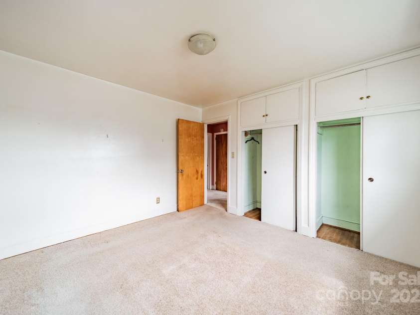 1400 Russell Avenue, Charlotte, NC 28216.  MLS# CAR4237759, YatesRealty ID 5447. Bedroom 2