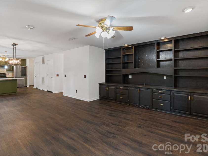 8327 Loma Linda Loop, Waxhaw, NC 28173.  MLS# CAR4430270, YatesRealty ID 54470. 