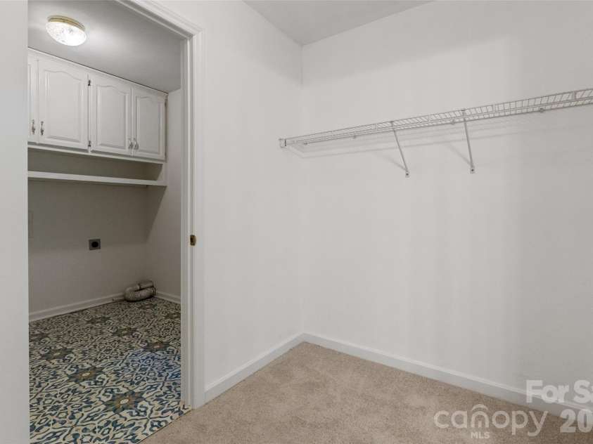 8327 Loma Linda Loop, Waxhaw, NC 28173.  MLS# CAR4430270, YatesRealty ID 54470. 