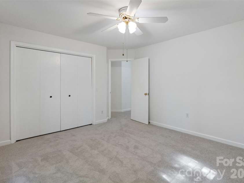 8327 Loma Linda Loop, Waxhaw, NC 28173.  MLS# CAR4430270, YatesRealty ID 54470. 